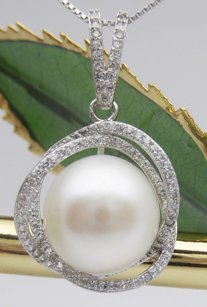 12mm White Pearl Pendant Necklace