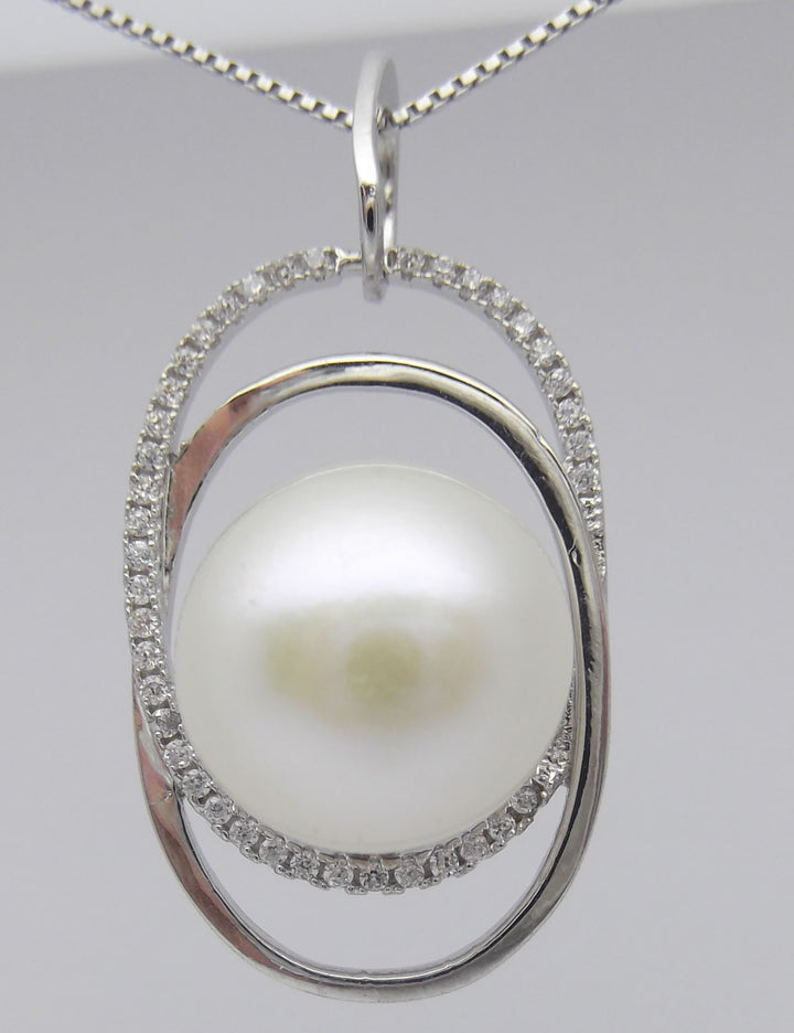 12mm White Pearl Pendant Necklace