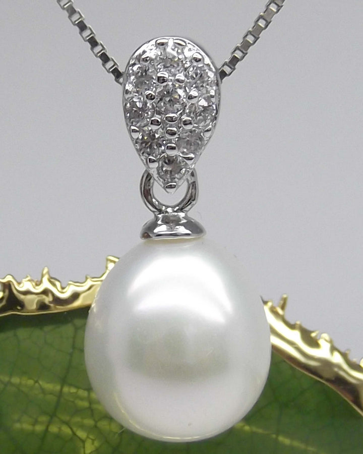 8.5mm White Pearl Pendant Necklace Earrings Set
