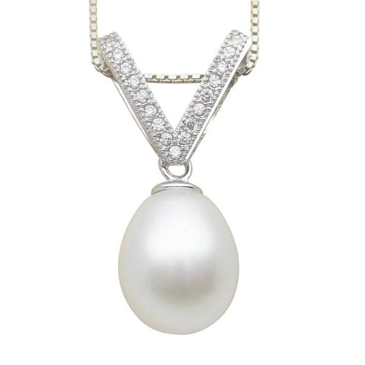 8.5mm V White Pearl Pendant Necklace