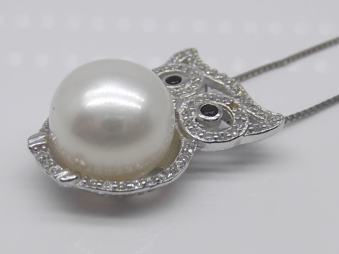 10.5mm Owl White Pearl Pendant Necklace Animal