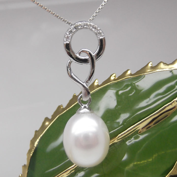 8.5mm Sterling Silver White Pearl Pendant Necklace Earrings Set