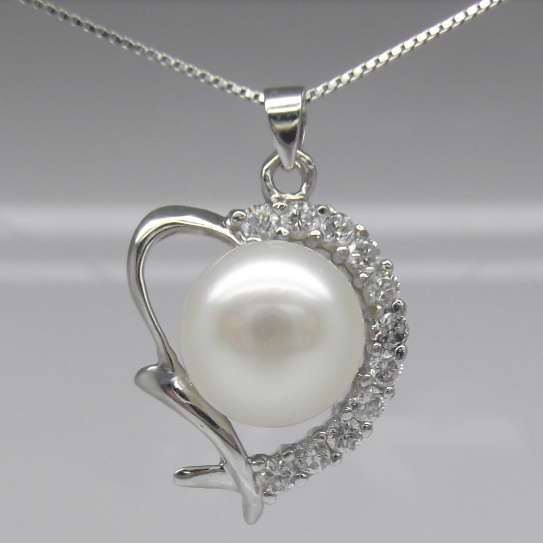 10.5mm Heart Sterling Silver White Pearl Pendant Necklace