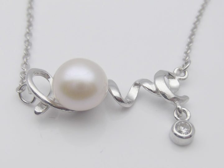 8.5mm Sterling Silver LOVE White Pearl Pendant Necklace