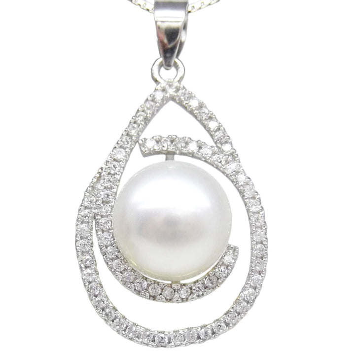10.5mm White Pearl Pendant Necklace