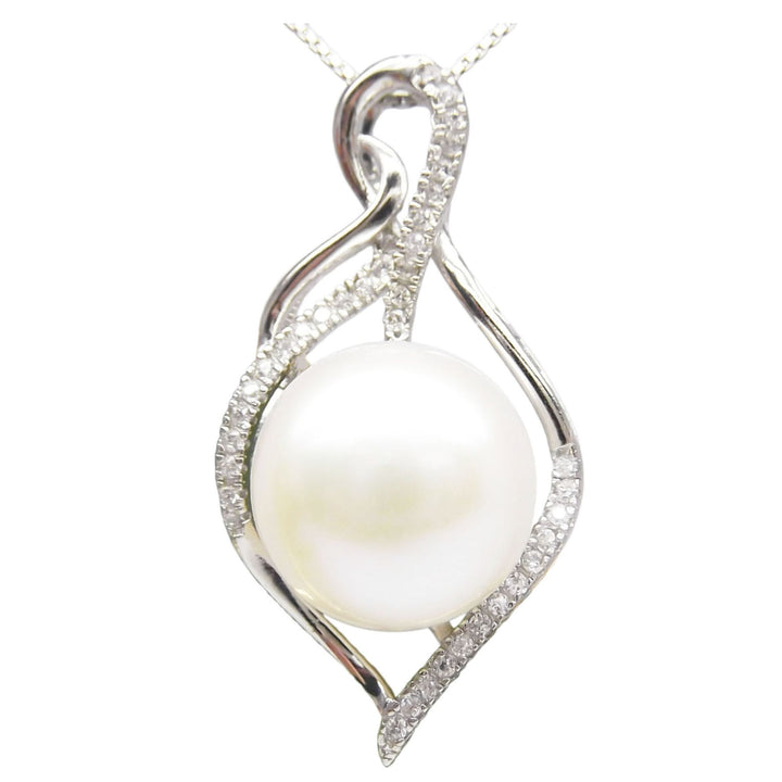 12mm White Pearl Pendant Necklace