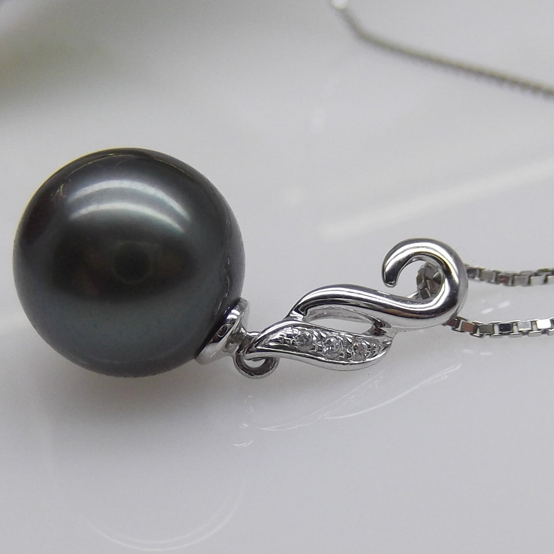 AAAA+ 9.41mm Black Tahitian Pearl Pendant 14K White Gold 0.34g