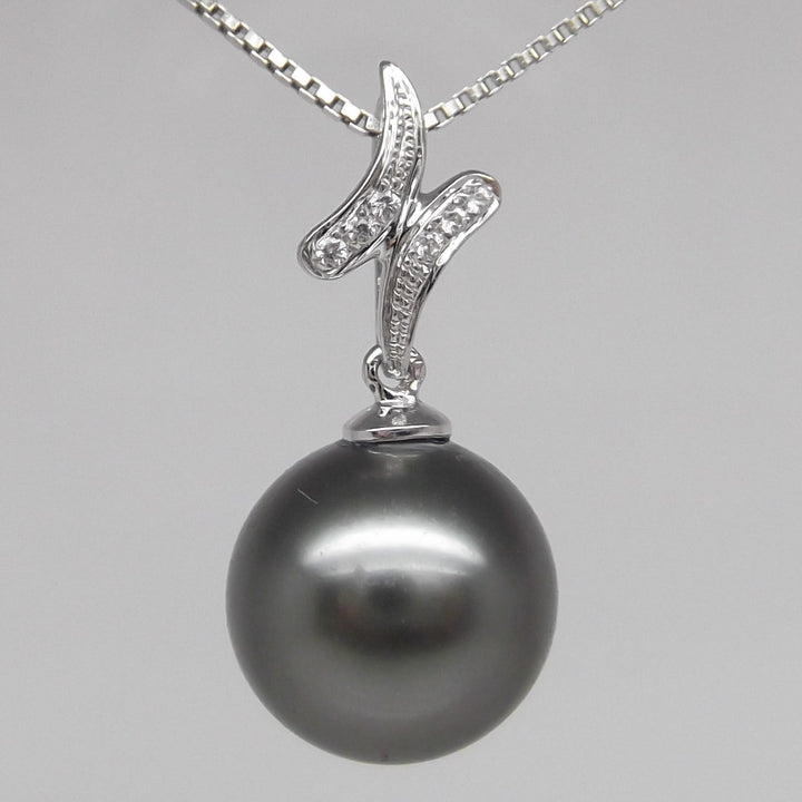 AAAA+ 10.01mm Black Tahitian Pearl Pendant 14K White Gold 0.32g