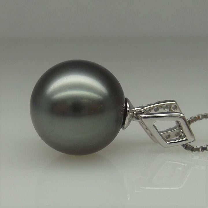 AAAA+ 10.14mm Black Tahitian Pearl Pendant 14K White Gold 0.37g