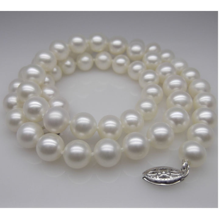 AAAA+ 16 Inch Choker 8-8.5mm White Pearl Necklace 14K White Gold Clasp Cultured Freshwater